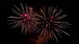 Großfeuerwerk von Pyroglanz (Tacke Pyrotechnik) [4K]