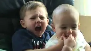 Charlie bit my  finger-again