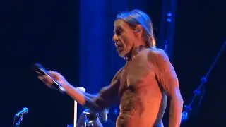 Iggy Pop - The Passenger (w/ cancellation announcement) @ Cruel World Festival, Pasadena, CA 5-20-23