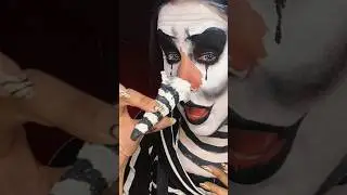 LAUGHING JACK MAKEUP REMOVAL - I REMOVE MY MAKEUP