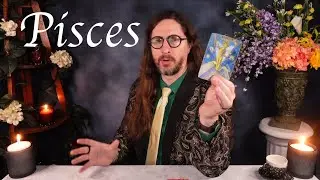 PISCES - “SOMETHING REALLY BIG IS GOING TO HAPPEN VERY SOON!” Tarot Reading ASMR