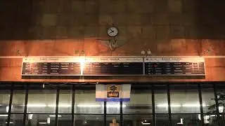 Split-flap display at Györ station
