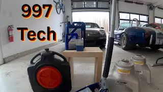 How to change the oil in a Porsche Carrera 911 (997)