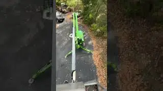 Nifty Crawler Boom Lift - SD34T - function from basket
