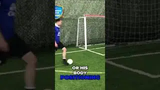 ⚽️ Mastering 1v1 Soccer Moves: Pro Tips for Body Feints  ⬇️