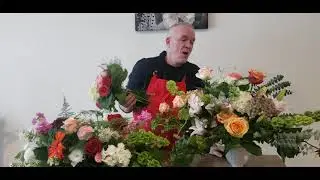 Best online floral and studio classes.