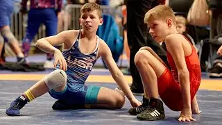 U13 Andrei Lapin (EST) vs Jon Luke Austin (USA) 35kg. Freestyle boys youth wrestling.