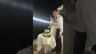 Ріжемо торт 