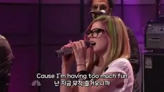 에이브릴 라빈(Avril Lavigne)의 톡톡 튀는 What The Hell 라이브 [한글 자막]