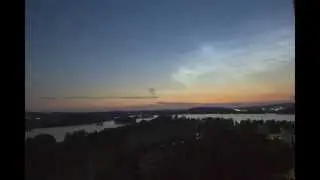 Noctilucent Clouds in Jyväskylä. Nuvens Noctilucentes. Valaisevat yöpilvet Jyväskylässä.
