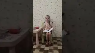Сидим дома,не скучаем,книги разные читаем