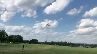 flying in smoothly to land - Gravelly Point - afternoon time