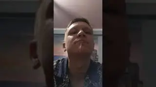 КАКОЙ-ТО ДАУН, ПУСКАЕТ СЛЮНИ... ШОК! (КАДРЫ ИЗ ПСИХ БОЛЬНИЦИ)
