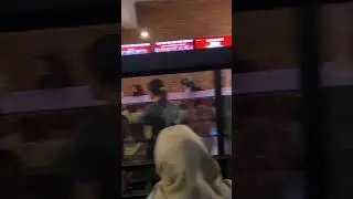 Antrian Roti Unyil Bogor #shortvideo #rotiunyil #bogor
