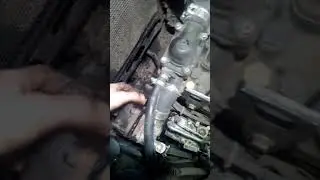 вилочний погрузчик HYSTER  снимаем помпу