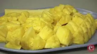 How to cut a pineapple (the 