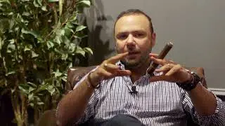 Monthly Spotlight Nestor Plasencia