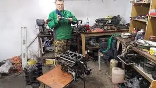 укладка коленвала в постель.