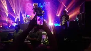 Sum 41 - Walking Disaster (Live @ the Palladium, Worcester, MA 10/31/19)