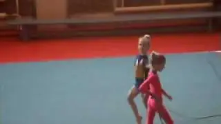 Кириллова Ангелина скакалка (клип) 2004г