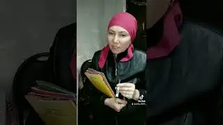 Профессор и революционерка.