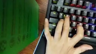 My fingers, when I play build fights in Fortnite.