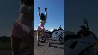 Мотодевушка,ямаха 