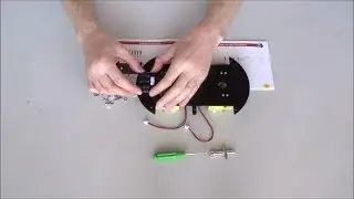Assemble  Elegoo Smart Car Arduino+ESP32 Robot KIT V4.0 Step 3: Install the Line Tracking Sensors