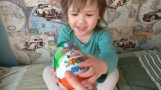 ЧТО ВНУТРИ КИНДЕРА МАКСИ  Kinder Surprise Maxi