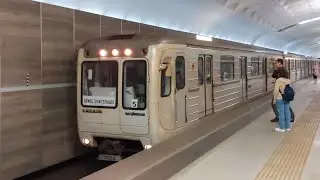 81-553/554/555.3 отправляется со станции метро Дубравная, город Казань