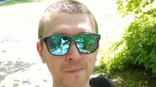 Салют в Москве и парад победы диктатора.