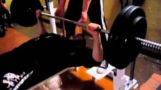 Сергей Раменский  Жим 100 кг  24 02 2014