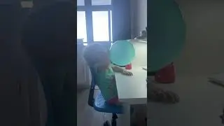 🤦‍♀️🤦‍♀️3 года ) сама решила надувать шары🥰❤️#словопацана #девочка #мурат