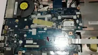 Раскроем ноутбук Packard Bell