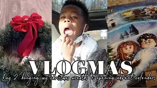 VLOGMAS | DIY WINDOW WREATHS, OPENING ADVENT CALENDARS + RANDOMNESS