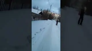 ШАГИ ЗА СПИНОЙ 😬🤔 КИСЕЛЕВСК 