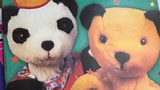 Opening retro Sooty magazines