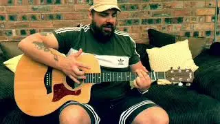 Technique Lesson-Singing And Playing The Guitar At The Same Time.