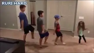 4 Kids Dancing Hardstyle in Fortnite mode