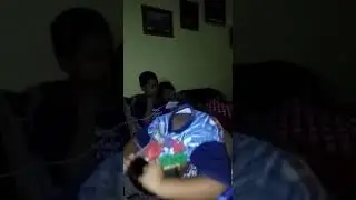 Aak dak bisa buka baju 🤣