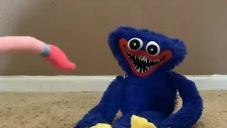 Huggy finds a spider lol