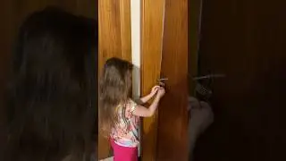 Ela da carinho, atenção mas quando ele incomoda aí é assim 😂 