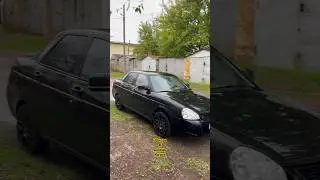 Ауди под дождем с приорой