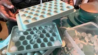 Round Ice Cube Tray with Lid Ice Ball Maker 