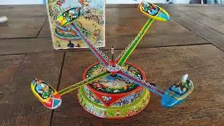 Blömer & Schuler Rocket Ship Carousel 552 V RV23129 - 1950