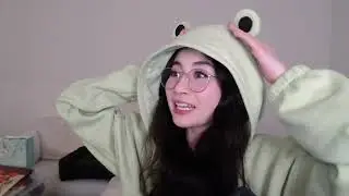 Kyedae received just Sauce, WITHOUT NUGGETS