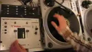 Kypski scratching SpottieOttieDopaliscious (Outkast)