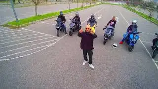 Enjoy responsibly fashion and video clip !!!! music titles.Taraxias - Αλάνια της πόλης!!!