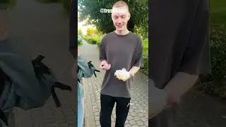 Владелец этой дорогой машины решил осуществить мечту молодого парня и прокатить его.