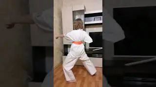 решила сменить вид спорта, пока так....)#кекусинкай